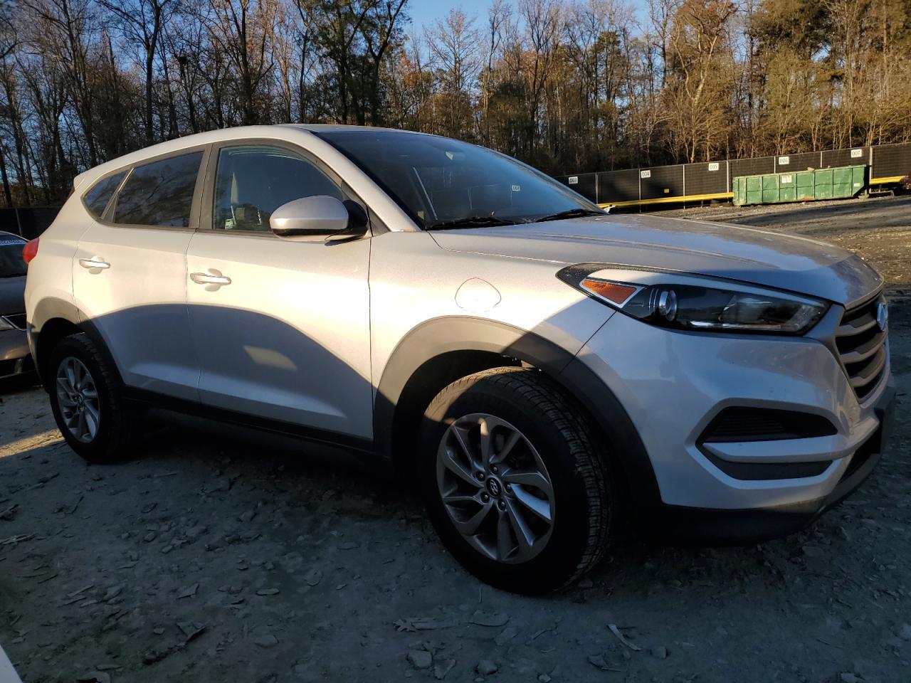 2018 Hyundai Tucson VIN KM8J23A49JU764856 Copart auction photo, vandalism / minor dent/scratches damage thumbnail 4