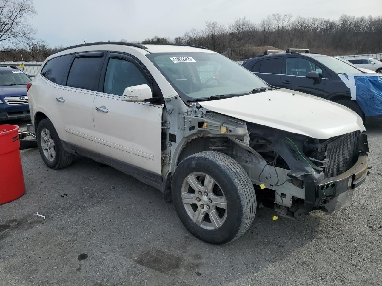 2011 Chevrolet Traverse VIN 1GNKVGED8BJ274503 Copart auction photo, front end damage thumbnail 4