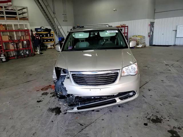 2015 Chrysler Town & Country VIN 2C4RC1BG8FR526552 Copart auction photo, front end / rear end damage thumbnail 11