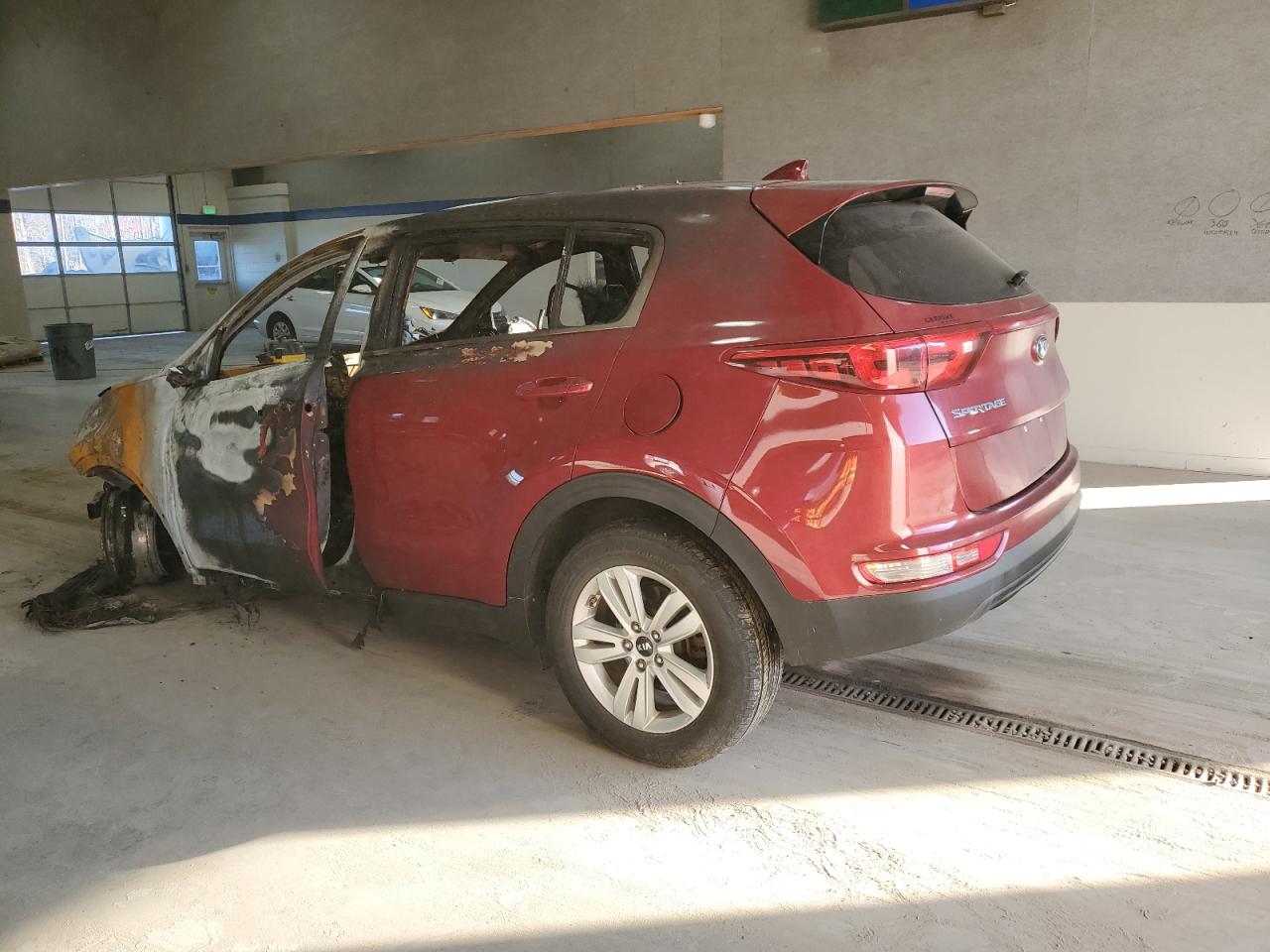 2017 KIA Sportage VIN KNDPMCAC6H7113354 Copart auction photo, burn damage thumbnail 2