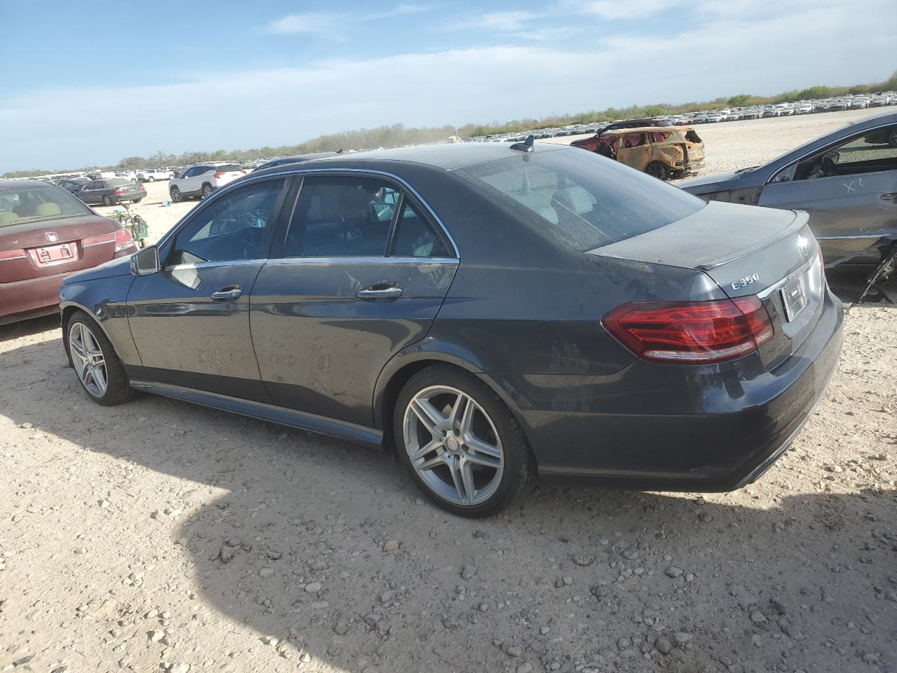 2014 Mercedes-Benz E-klasse VIN WDDHF5KB8EA831377 Copart auction photo, front end / minor dent/scratches damage thumbnail 2