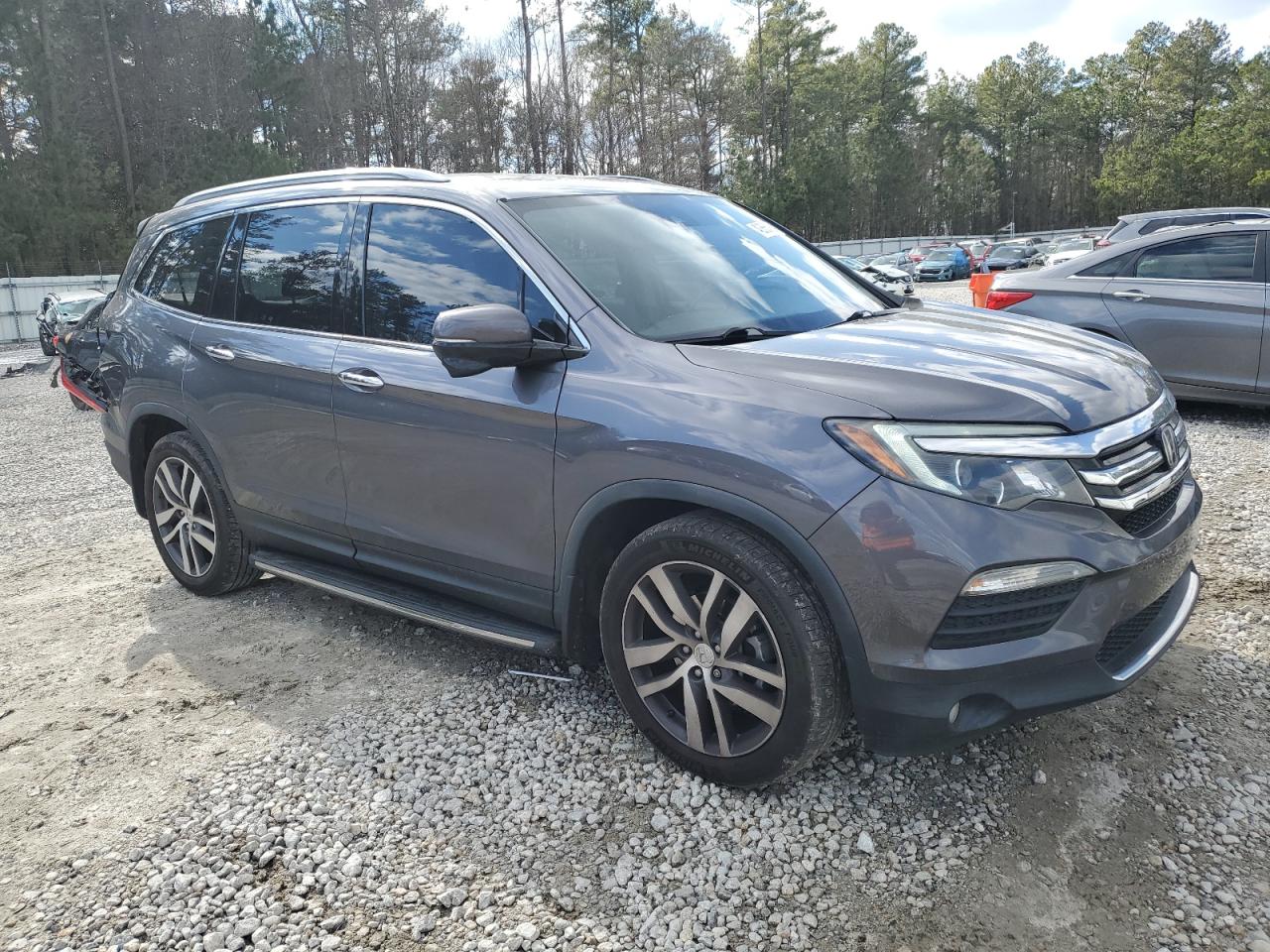 2018 Honda Pilot VIN 5FNYF5H93JB003642 Copart auction photo, rear end damage thumbnail 4