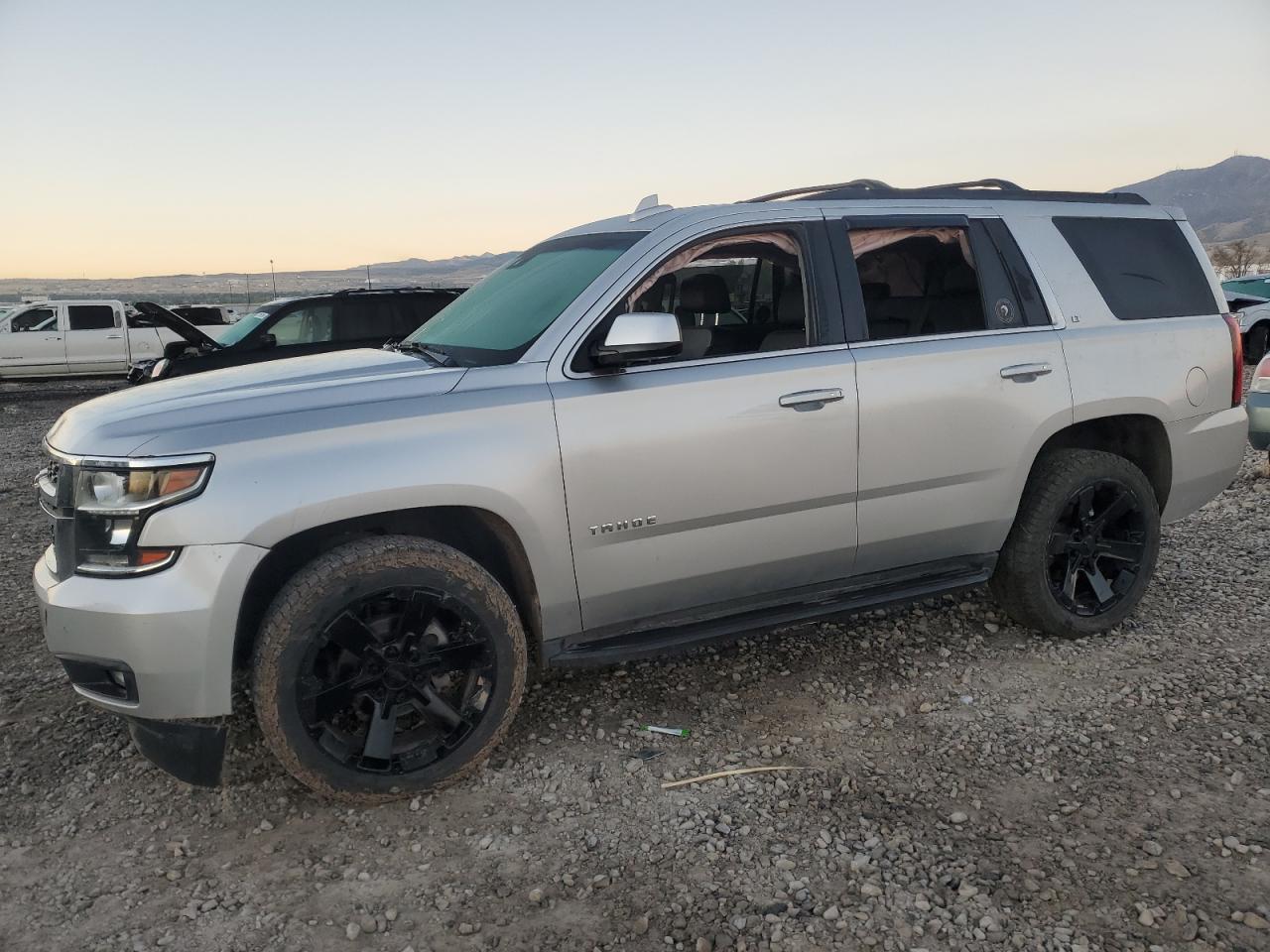 2018 Chevrolet Tahoe VIN 1GNSKBKC0JR330439