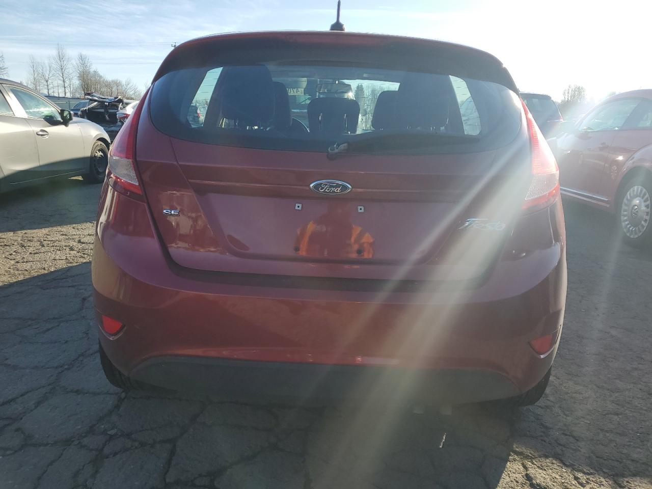 2013 Ford Fiesta VIN 3FADP4EJ9DM141342 Copart auction photo, side / undercarriage damage thumbnail 6