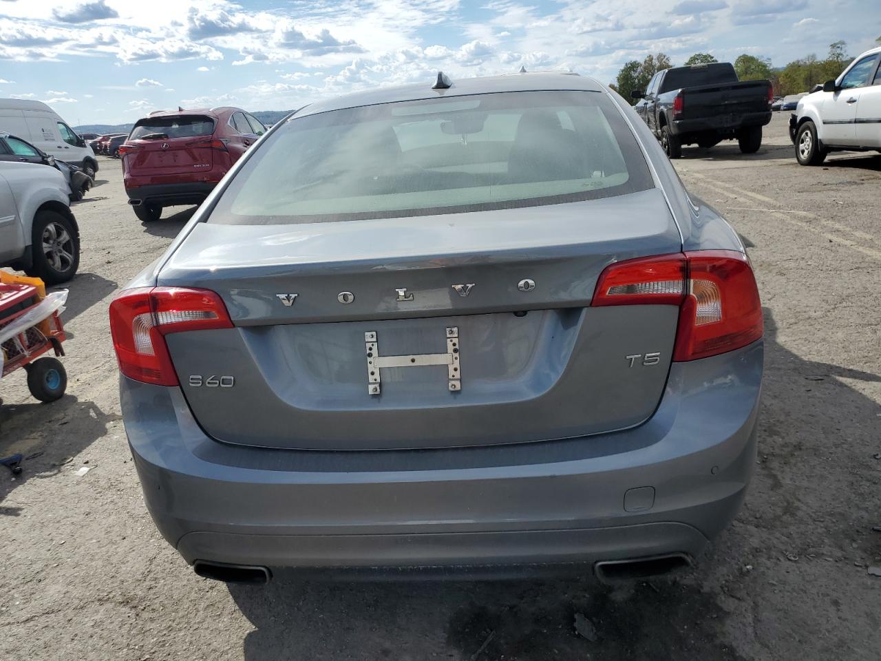 2016 Volvo S60 VIN YV126MFK9G2394422 Copart auction photo, front end damage thumbnail 6