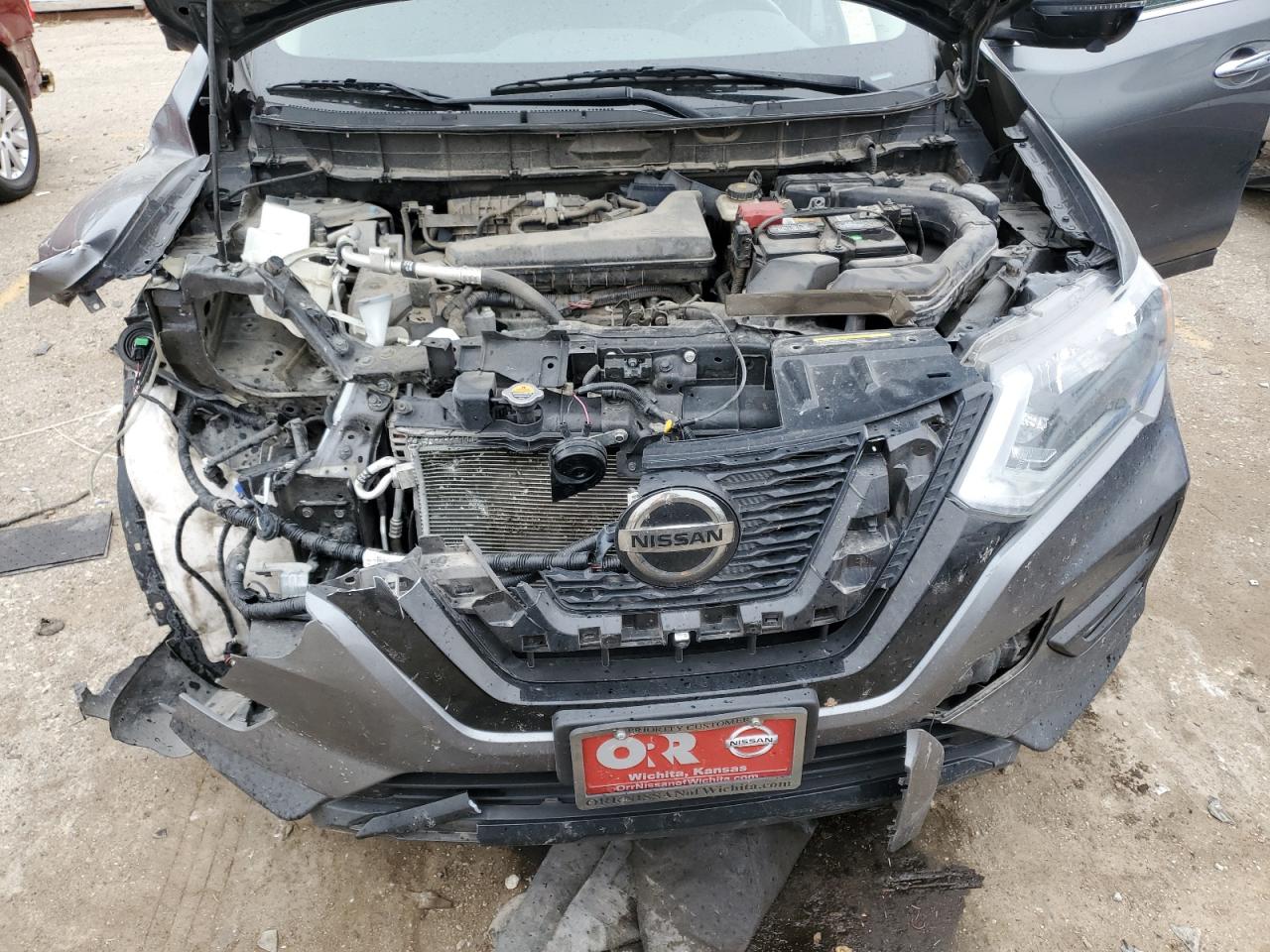 2018 Nissan Rogue VIN 5N1AT2MT4JC764750 Copart auction photo, front end / minor dent/scratches damage thumbnail 13