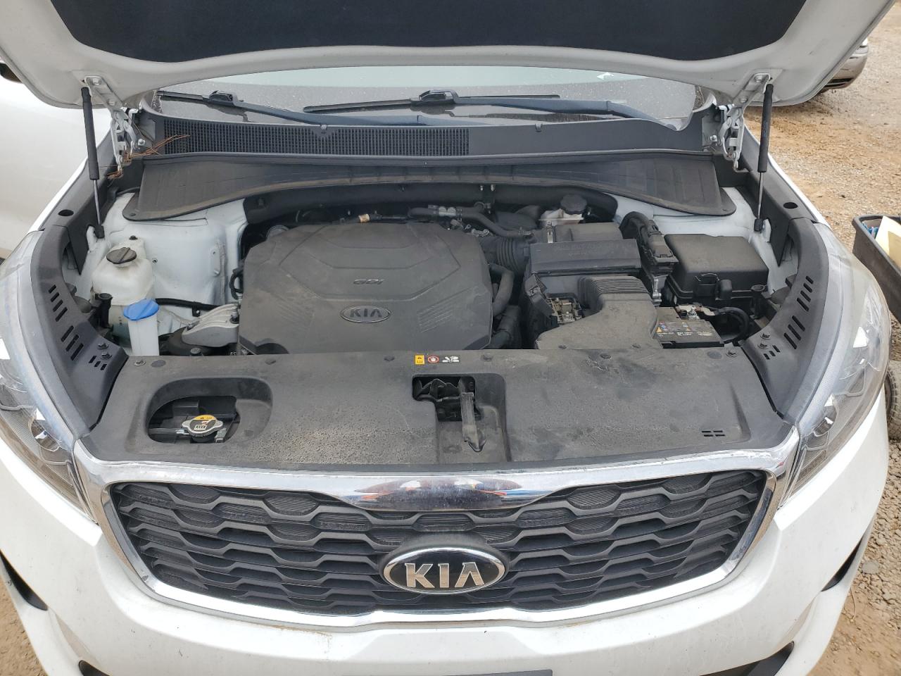 2019 KIA Mohave (borrego) VIN 5XYPG4A52KG554939 Copart auction photo, rear end / minor dent/scratches damage thumbnail 12
