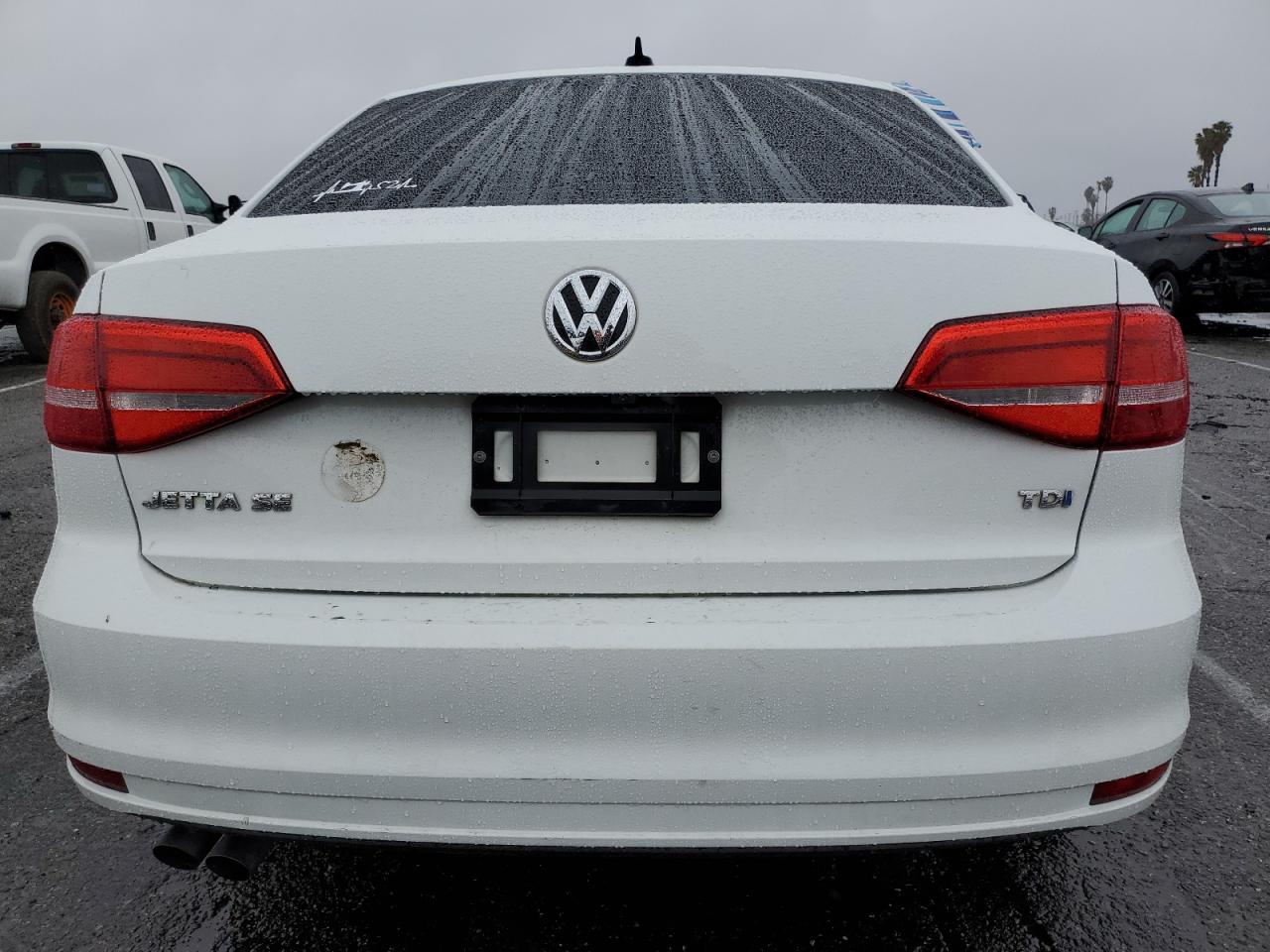 2015 Volkswagen Jetta VIN 3VWLA7AJ5FM239301 Copart auction photo, all over damage thumbnail 6