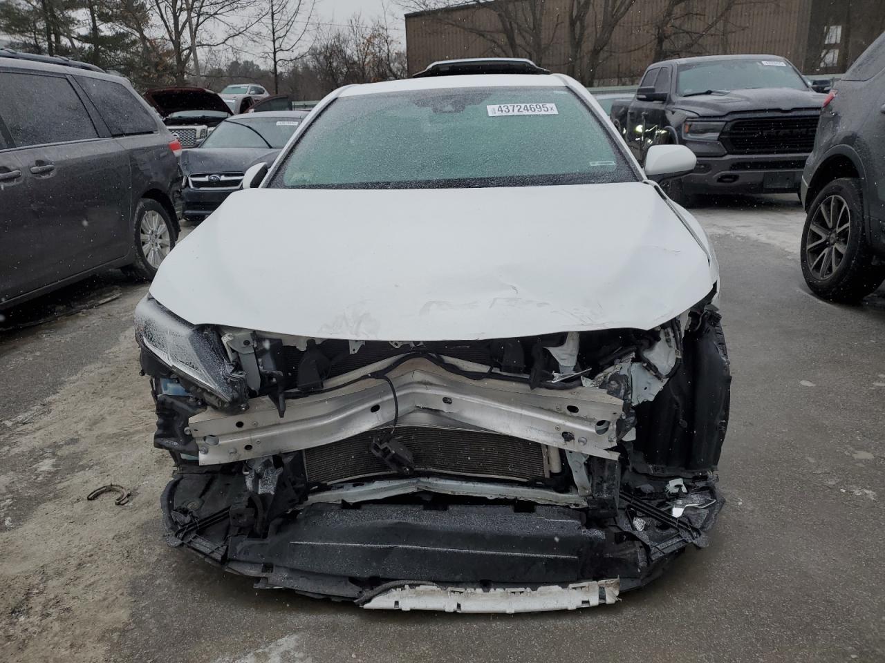 2020 Toyota Camry VIN 4T1G11AKXLU354733 Copart auction photo, front end damage thumbnail 5