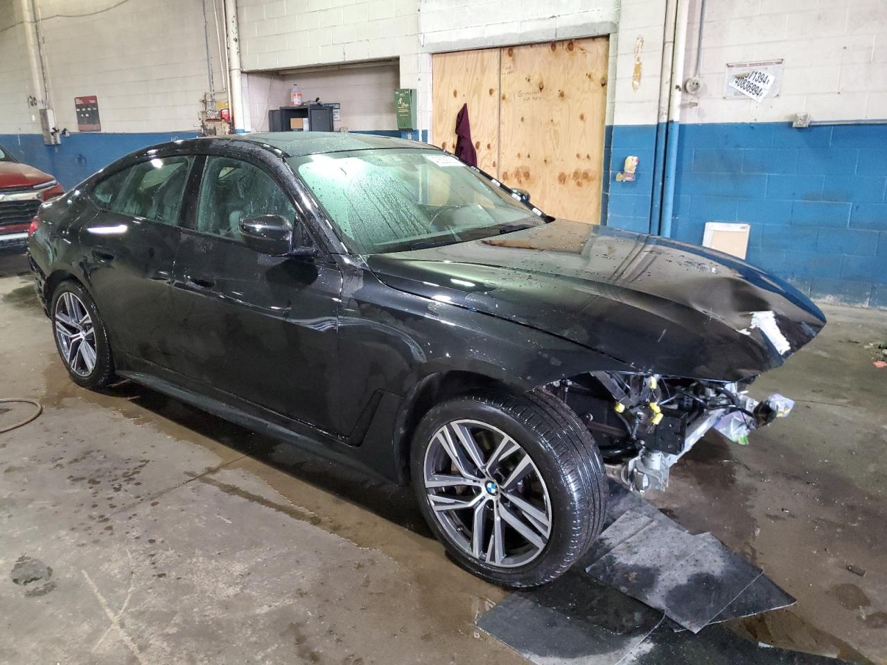2022 BMW 4er VIN WBA63AV03NFM21471 Copart auction photo, all over / mechanical damage thumbnail 4