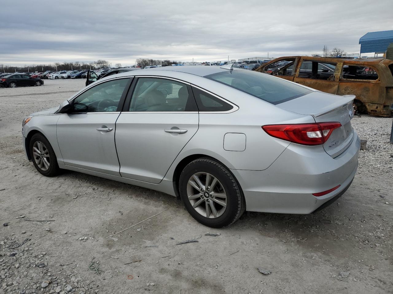 2015 Hyundai Sonata VIN 5NPE24AF0FH153712 Copart auction photo, all over damage thumbnail 2