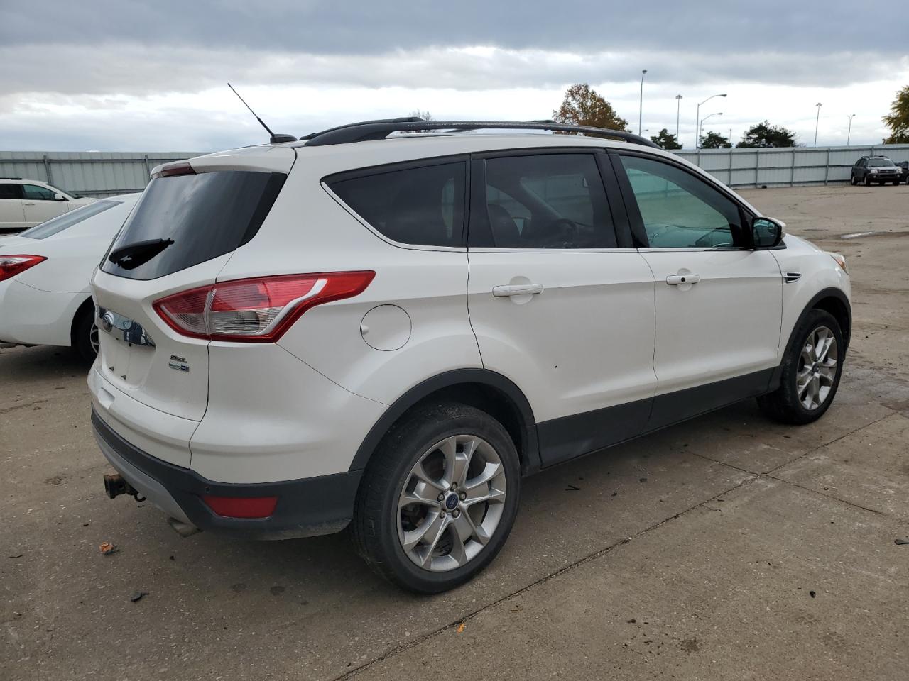 2013 Ford Escape VIN 1FMCU9H92DUD52158 Copart auction photo, rear end / minor dent/scratches damage thumbnail 3