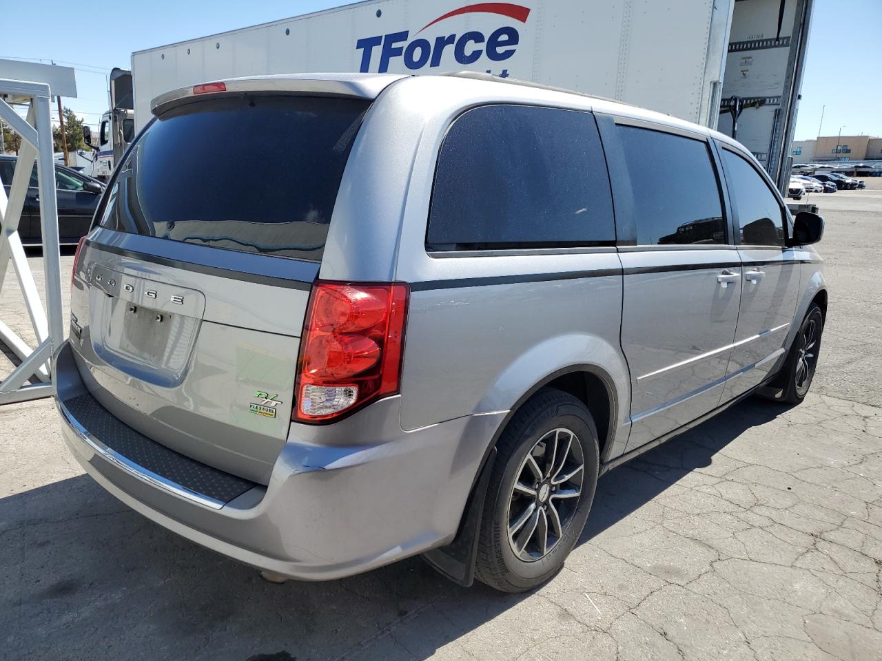 2016 Dodge Caravan VIN 2C4RDGEG8GR379825 Copart auction photo, minor dent/scratches damage thumbnail 3