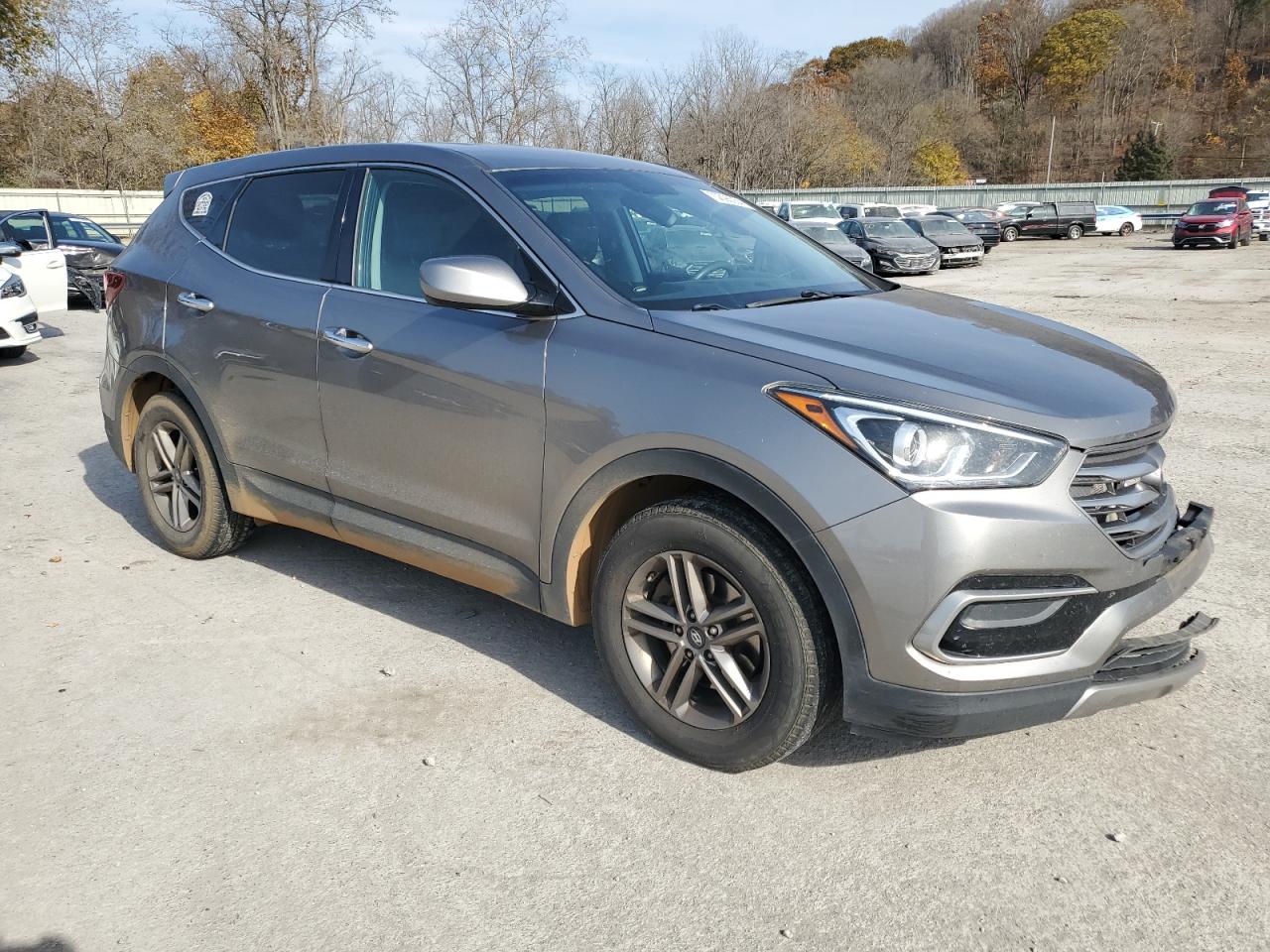 2017 Hyundai Santa Fe VIN 5NMZT3LB3HH019389 Copart auction photo, front end damage thumbnail 4
