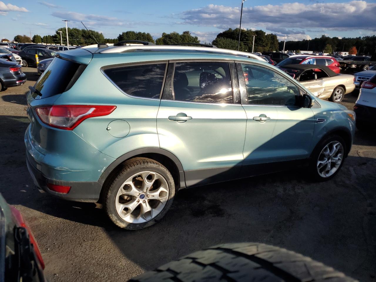 2013 Ford Escape VIN 1FMCU9J93DUD46850 Copart auction photo, minor dent/scratches damage thumbnail 3