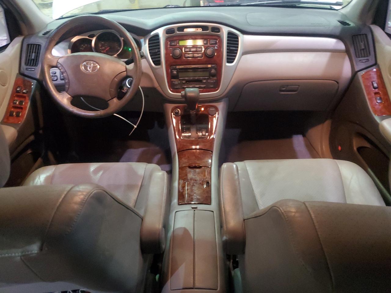 2005 Toyota Highlander VIN JTEEP21A350126859 Copart auction photo, front end damage thumbnail 8