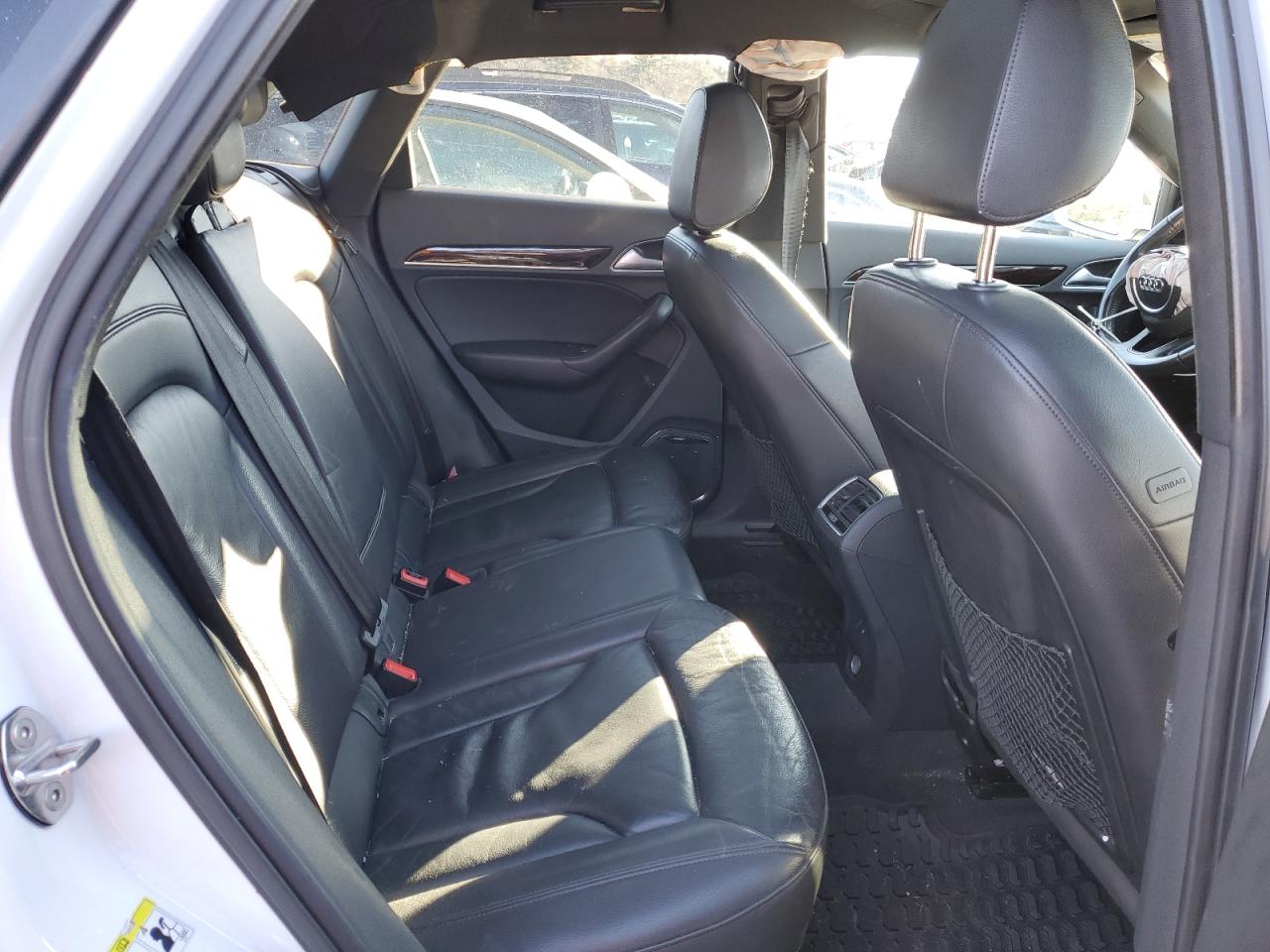 2018 Audi Q3 VIN WA1JCCFS8JR002902 Copart auction photo, front end / minor dent/scratches damage thumbnail 11