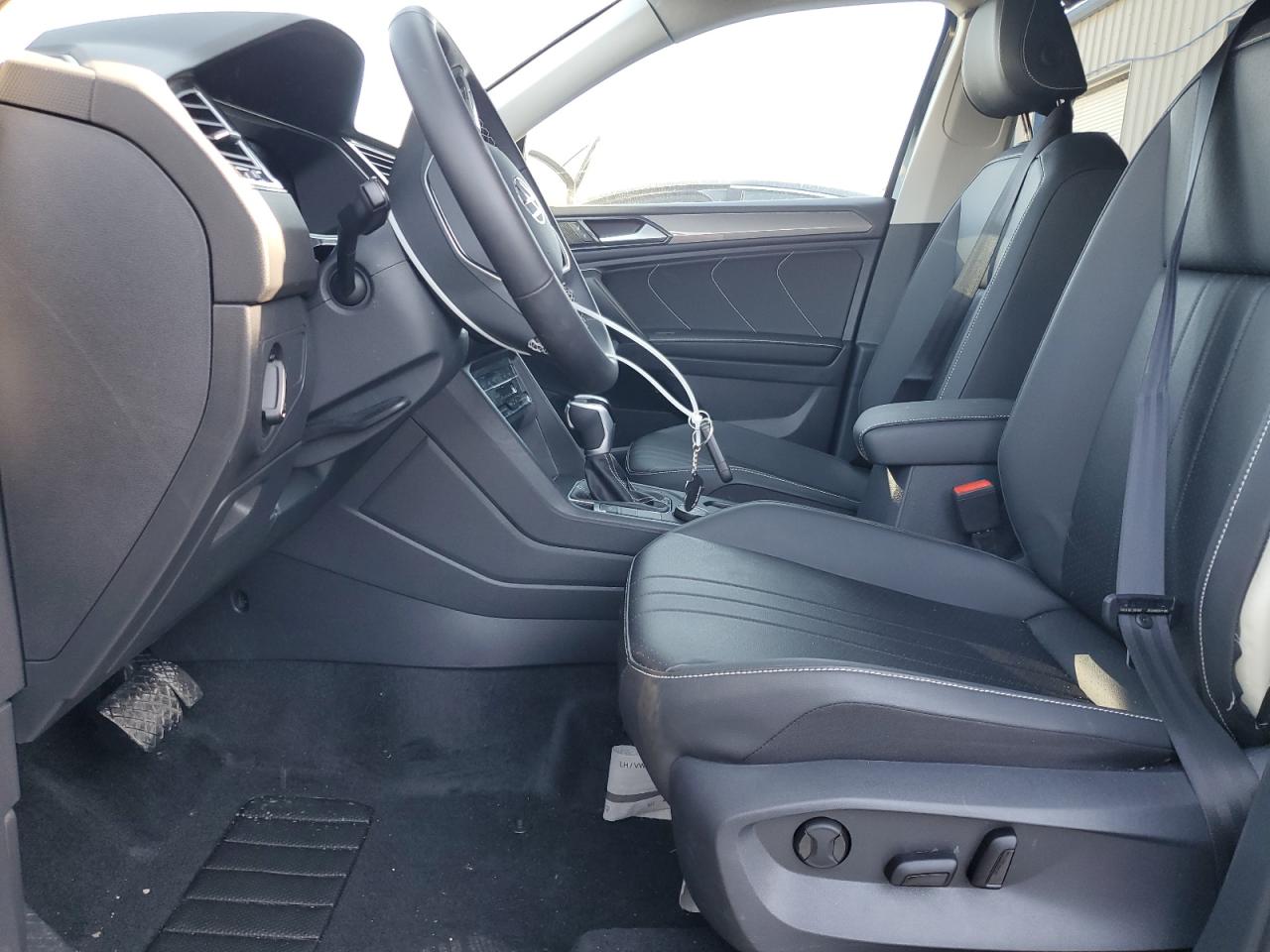 2024 Volkswagen Tiguan VIN 3VV2B7AX7RM189426 Copart auction photo, front end / minor dent/scratches damage thumbnail 7