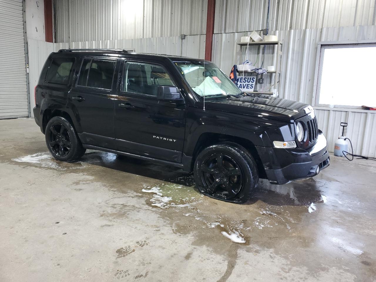 2016 Jeep Liberty (Patriot) VIN 1C4NJPBB7GD576004 Copart auction photo, front end / side damage thumbnail 4