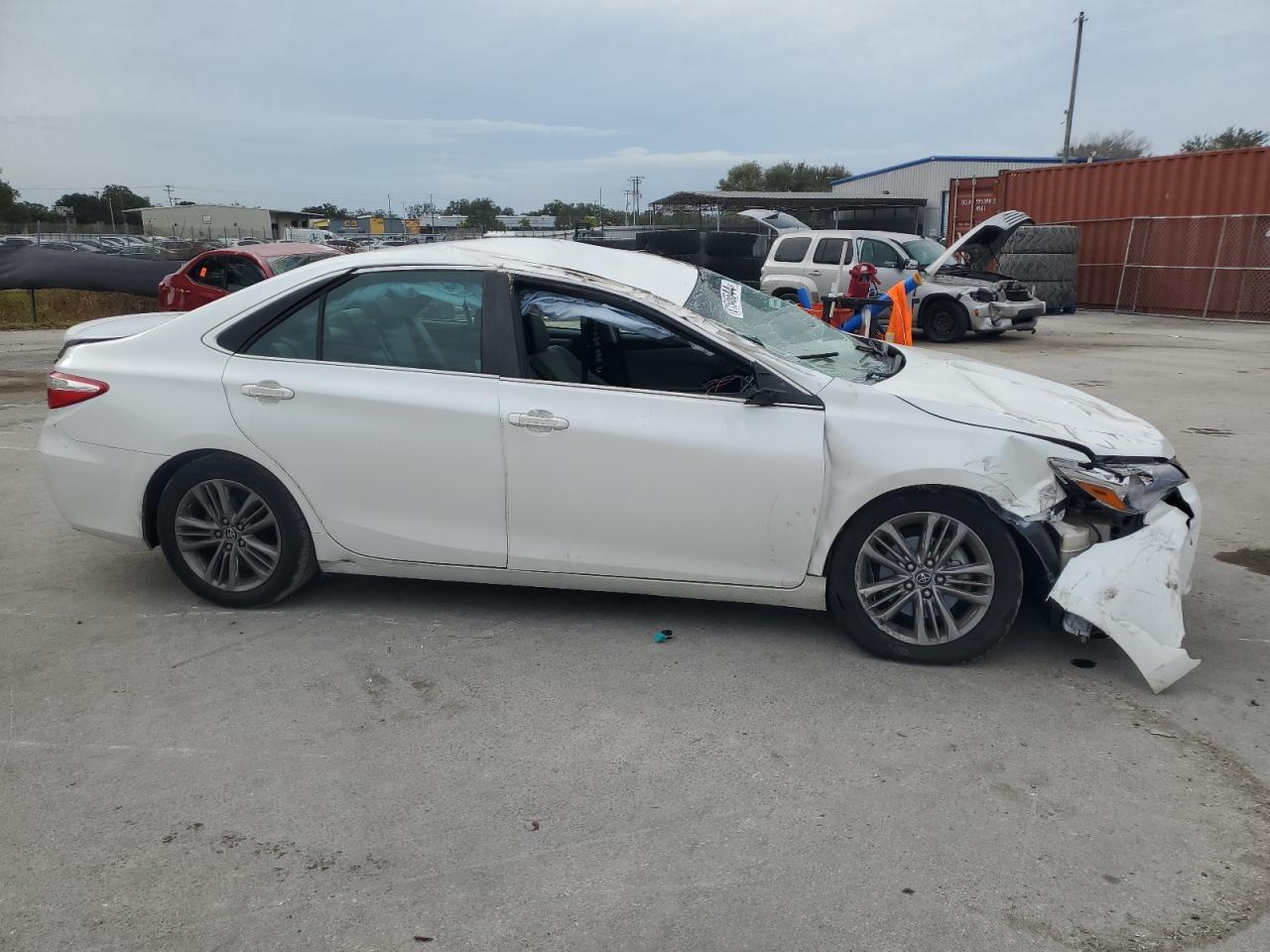 2017 Toyota Camry VIN 4T1BF1FKXHU412349 Copart auction photo, rollover damage thumbnail 4