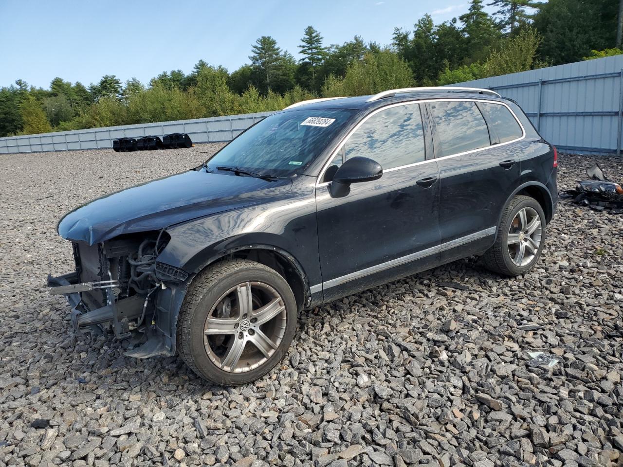2014 Volkswagen Touareg VIN WVGEF9BP9ED005731