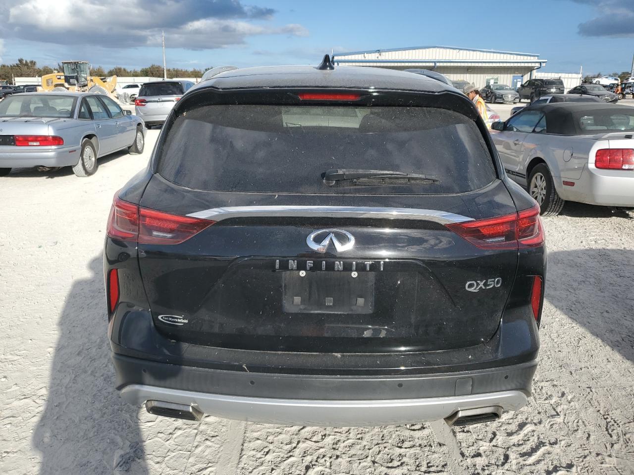 2019 Infiniti QX50 VIN 3PCAJ5M11KF132691 Copart auction photo, front end damage thumbnail 6