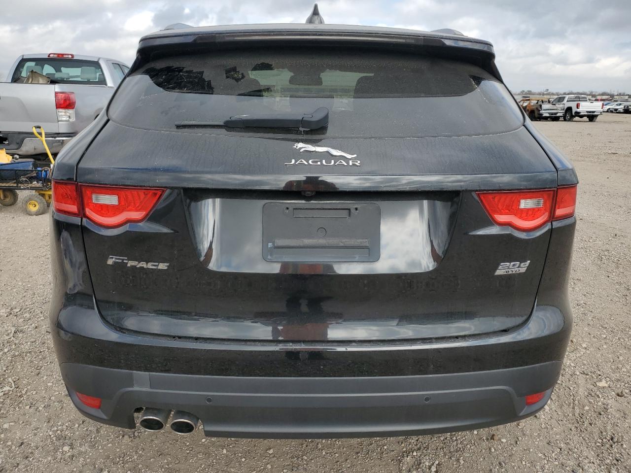 2017 Jaguar F-Pace VIN SADCK2BN1HA499932 Copart auction photo, mechanical / minor dent/scratches damage thumbnail 6