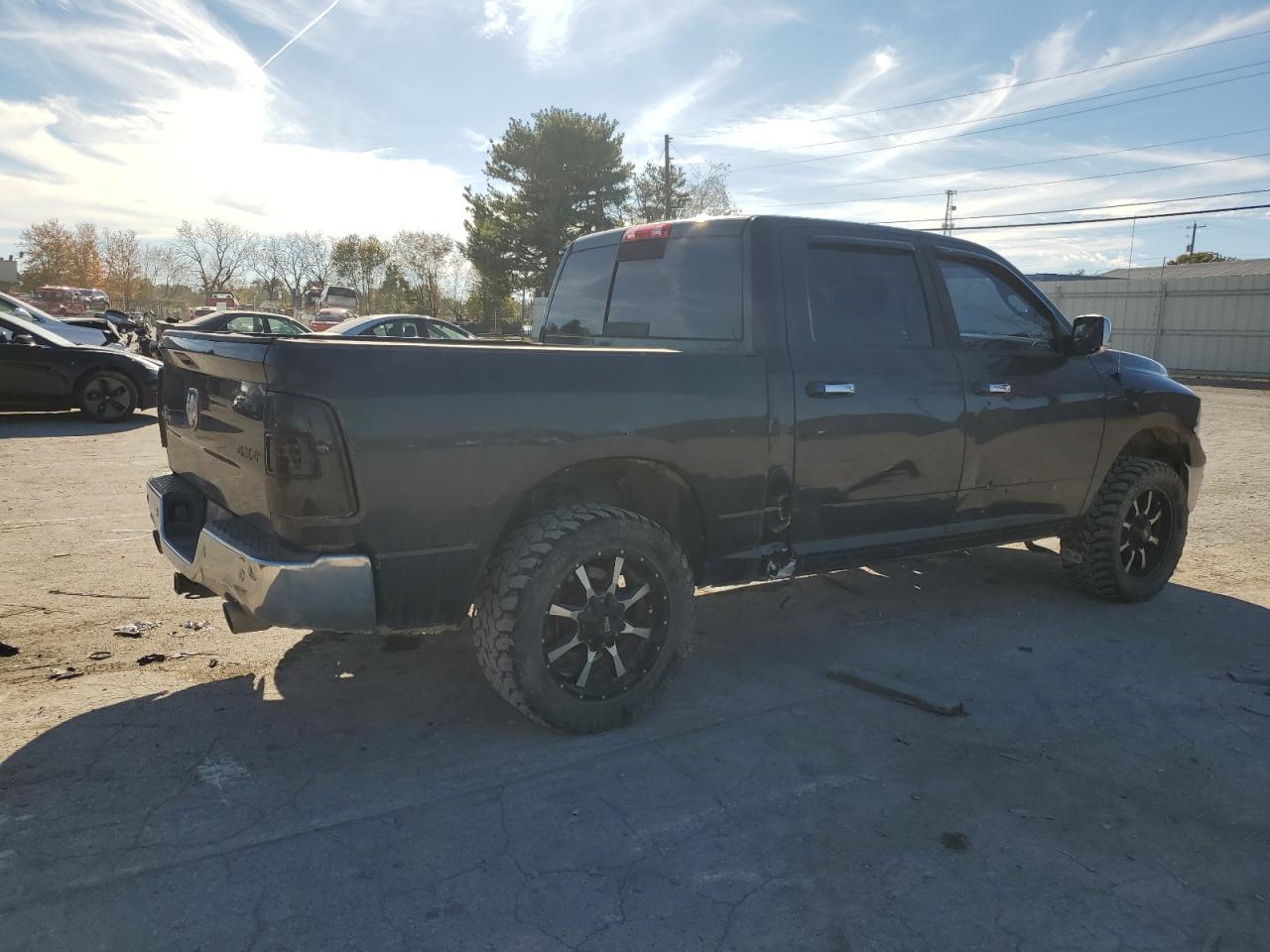2015 RAM 1500 VIN 1C6RR7LTXFS670851 Copart auction photo, side / front end damage thumbnail 3