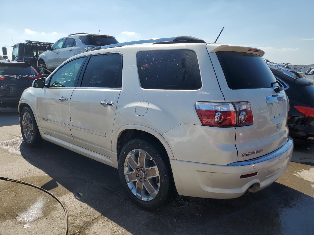 2012 GMC Acadia VIN 1GKKVTED1CJ286967 Copart auction photo, hail damage thumbnail 2