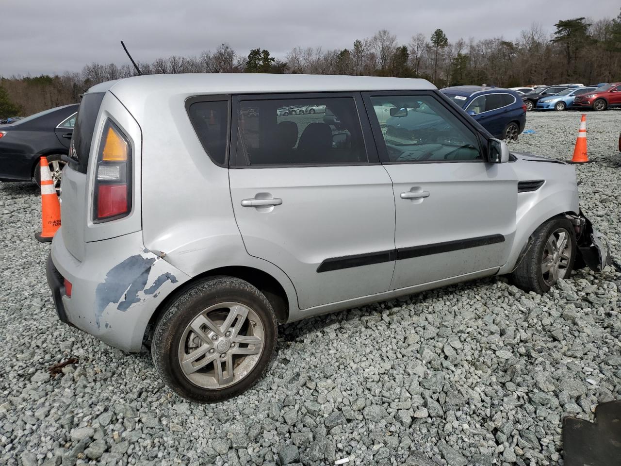 2011 KIA Soul VIN KNDJT2A29B7709477 Copart auction photo, front end / minor dent/scratches damage thumbnail 3