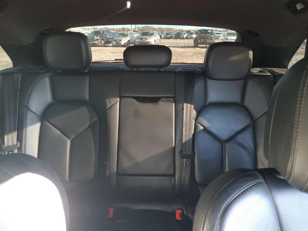 2018 Porsche Macan VIN WP1AB2A51JLB31943 Copart auction photo, vandalism / stripped damage thumbnail 10