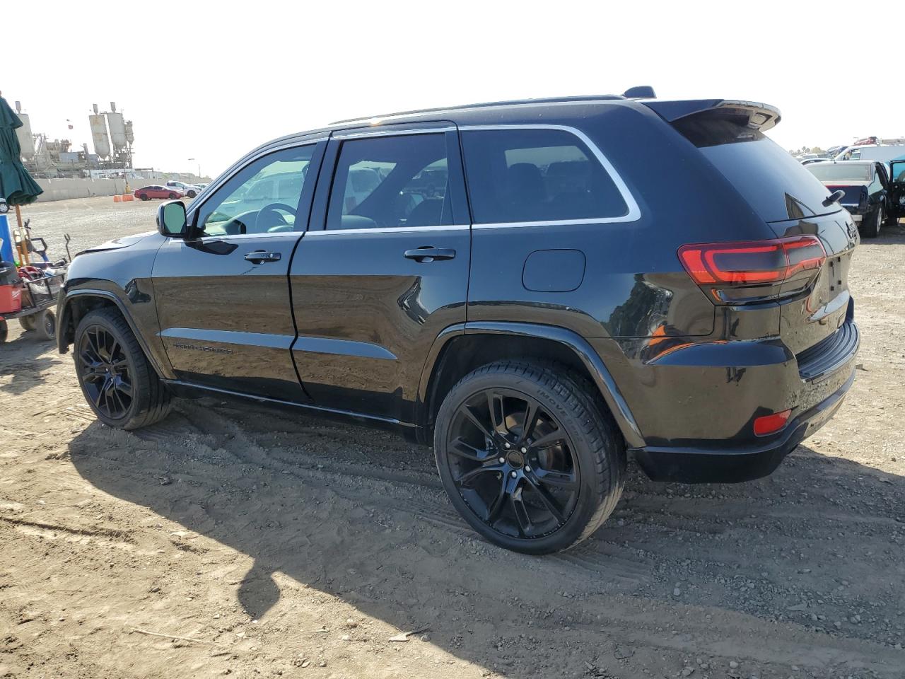 2015 Jeep Grand Cherokee VIN 1C4RJEAGXFC926779 Copart auction photo, front end / rear end damage thumbnail 2