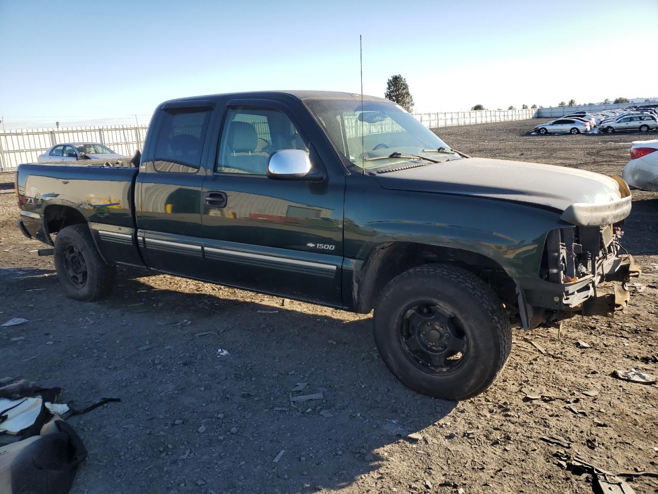2001 Chevrolet Silverado VIN 1GCEK19TX1E141469 Copart auction photo, front end damage thumbnail 4