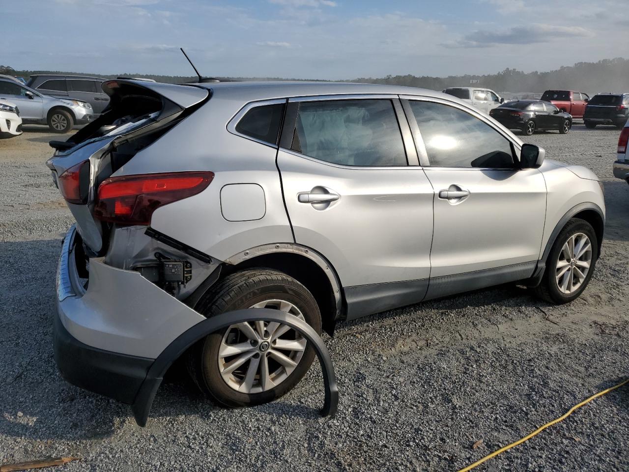 2019 Nissan Rogue VIN JN1BJ1CP2KW523883 Copart auction photo, side / rear end damage thumbnail 3