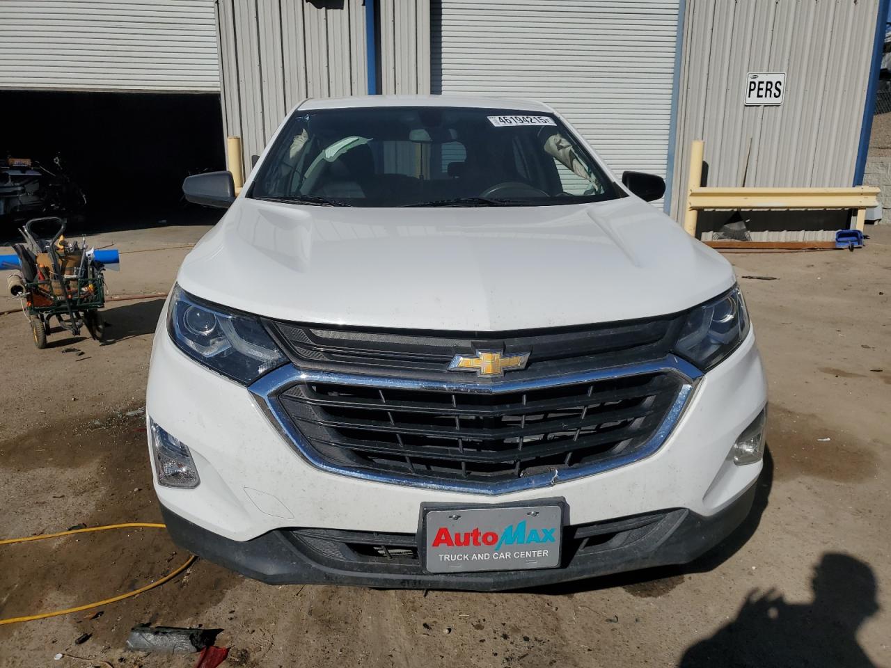 2018 Chevrolet Equinox VIN 2GNAXREV5J6322156 Copart auction photo, side damage thumbnail 5