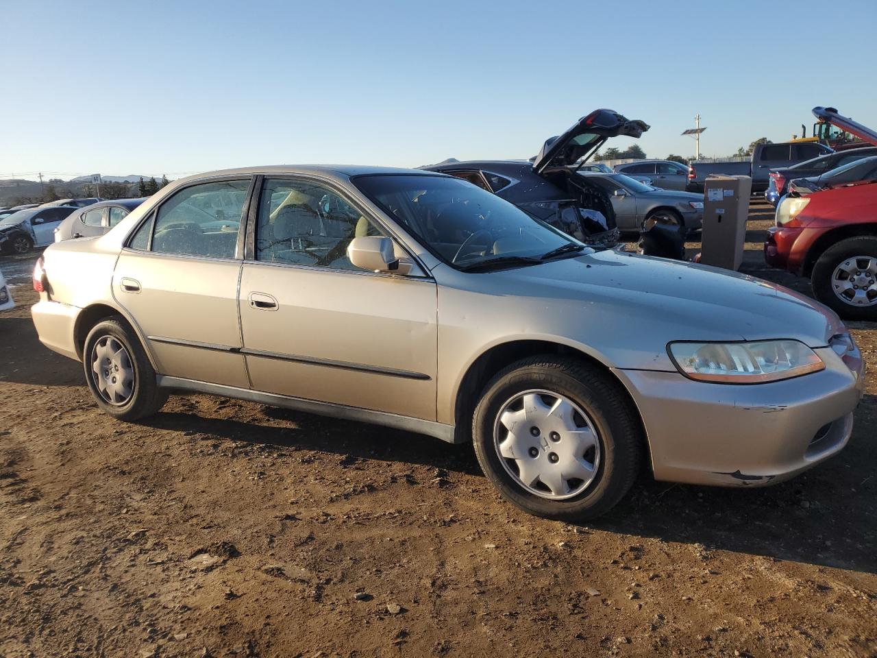 2000 Honda Accord VIN JHMCG6652YC002789 Copart auction photo, side / rear end damage thumbnail 4