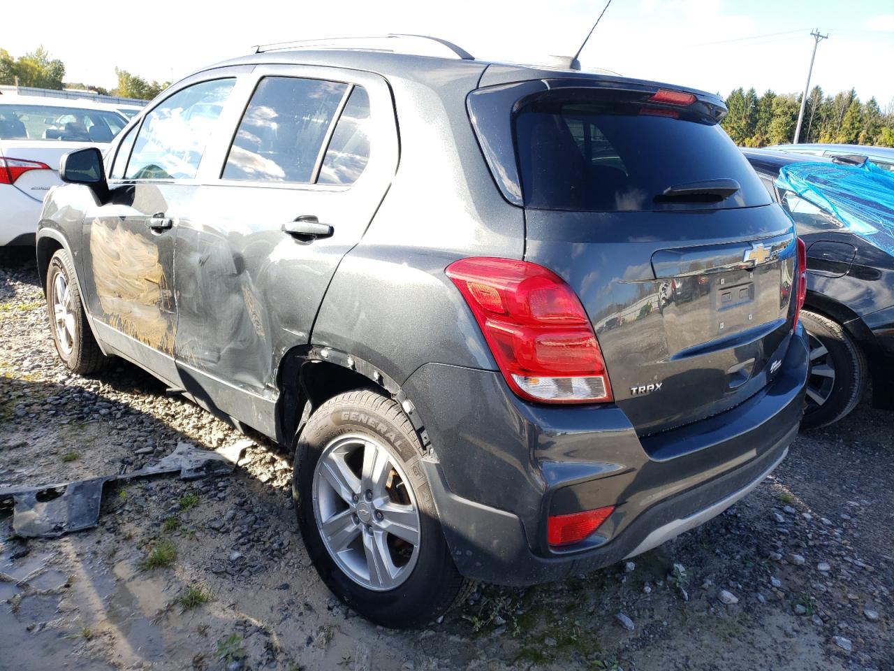 2020 Chevrolet Trax VIN 3GNCJLSB3LL253421 Copart auction photo, side damage thumbnail 2