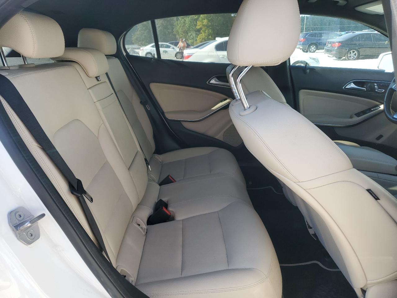 2018 Mercedes-Benz GLA-klasse VIN WDCTG4GB6JU000032 Copart auction photo, all over / minor dent/scratches damage thumbnail 11