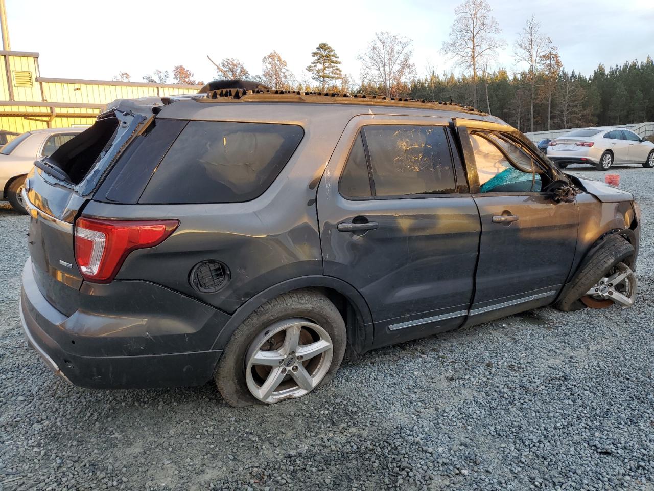 2016 Ford Explorer VIN 1FM5K8DH0GGC98187 Copart auction photo, rollover damage thumbnail 3