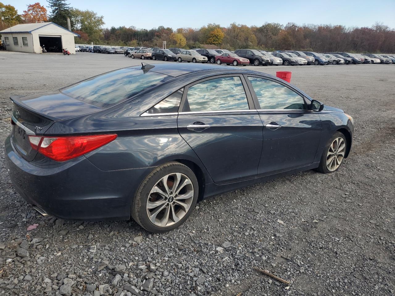 2013 Hyundai Sonata VIN 5NPEC4AB3DH758301 Copart auction photo, minor dent/scratches damage thumbnail 3