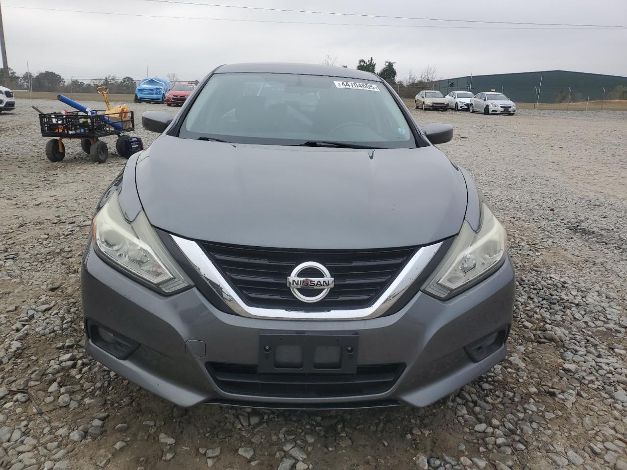 2017 Nissan Altima VIN 1N4AL3AP3HC208768 Copart auction photo, side / rear end damage thumbnail 5