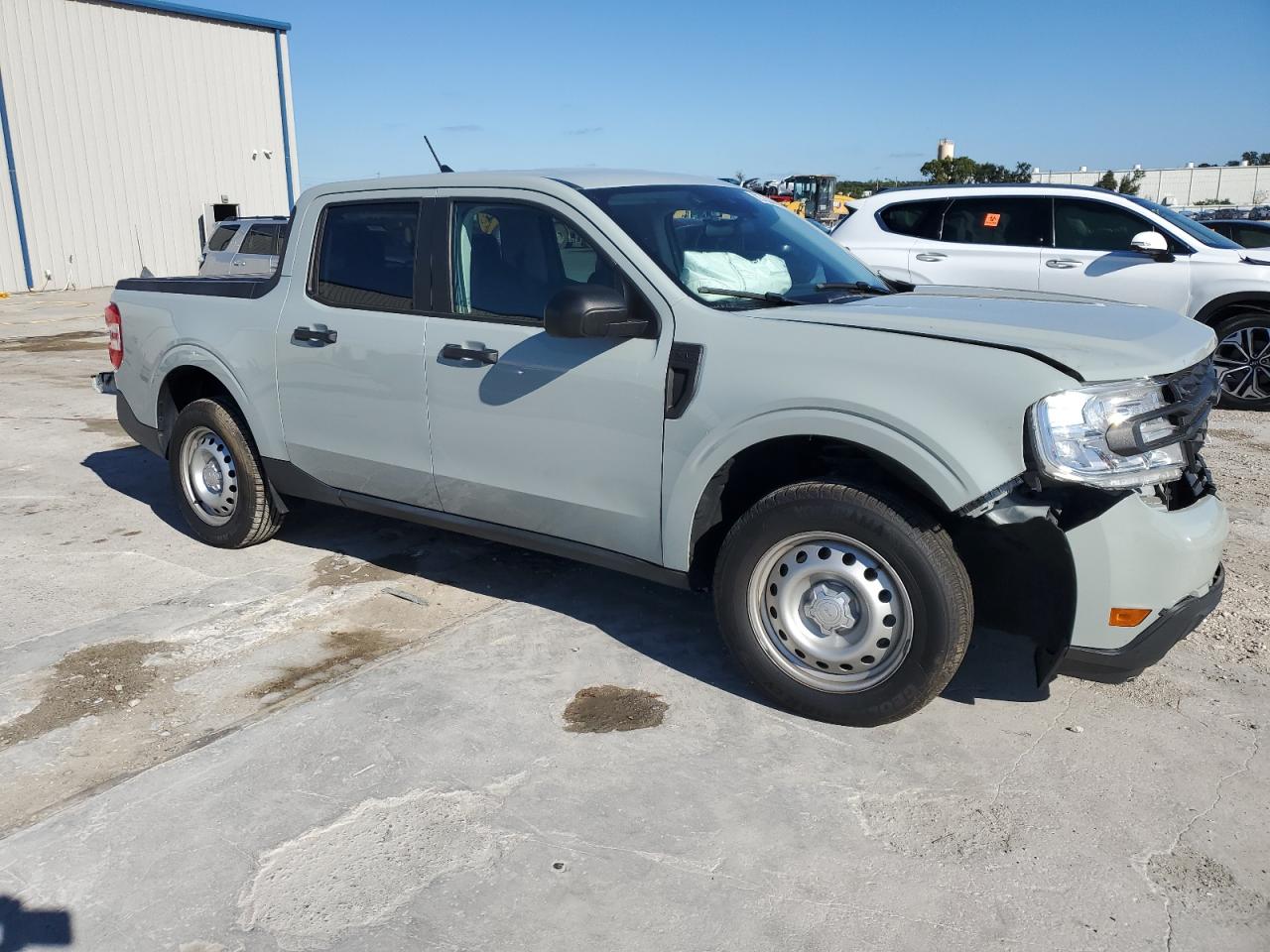 2022 Ford Maverick VIN 3FTTW8F93NRA01246 Copart auction photo, front end damage thumbnail 4