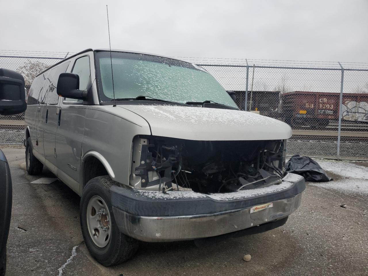 2006 GMC Savana VIN 1GJHG39U461235938 Copart auction photo, stripped damage thumbnail 4