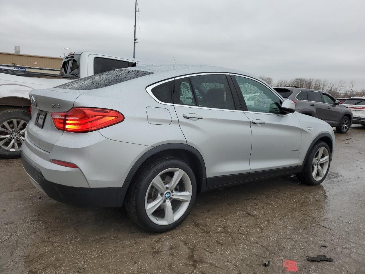 2016 BMW X4 VIN 5UXXW5C53G0N92181 Copart auction photo, minor dent/scratches damage thumbnail 3