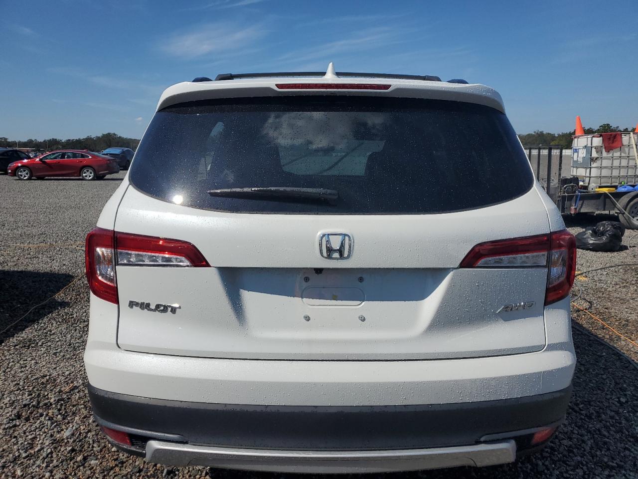 2020 Honda Pilot VIN 5FNYF6H47LB011787 Copart auction photo, water/flood / minor dent/scratches damage thumbnail 6
