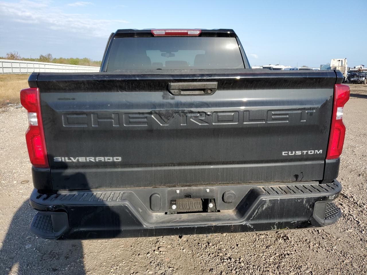 2020 Chevrolet Silverado VIN 3GCPWBEH9LG407967 Copart auction photo, side / front end damage thumbnail 6