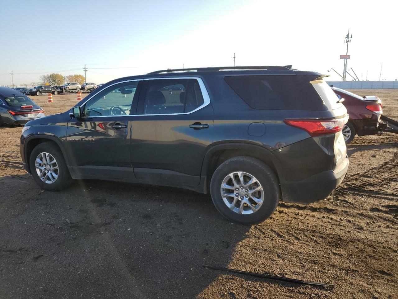 2019 Chevrolet Traverse VIN 1GNEVGKW6KJ214948 Copart auction photo, rear end damage thumbnail 2