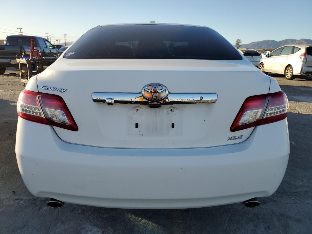 2011 Toyota Camry VIN 4T1BK3EK6BU631079 Copart auction photo, side damage thumbnail 6