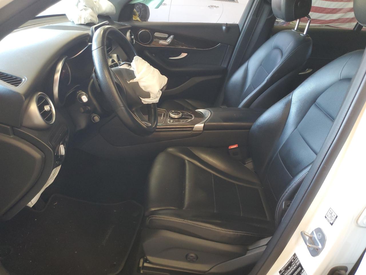 2019 Mercedes-Benz GLC VIN WDC0G4KB3KF570747 Copart auction photo, front end / side damage thumbnail 7