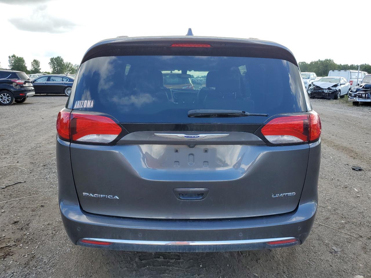2018 Chrysler Pacifica VIN 2C4RC1GG6JR355205 Copart auction photo, front end / minor dent/scratches damage thumbnail 6